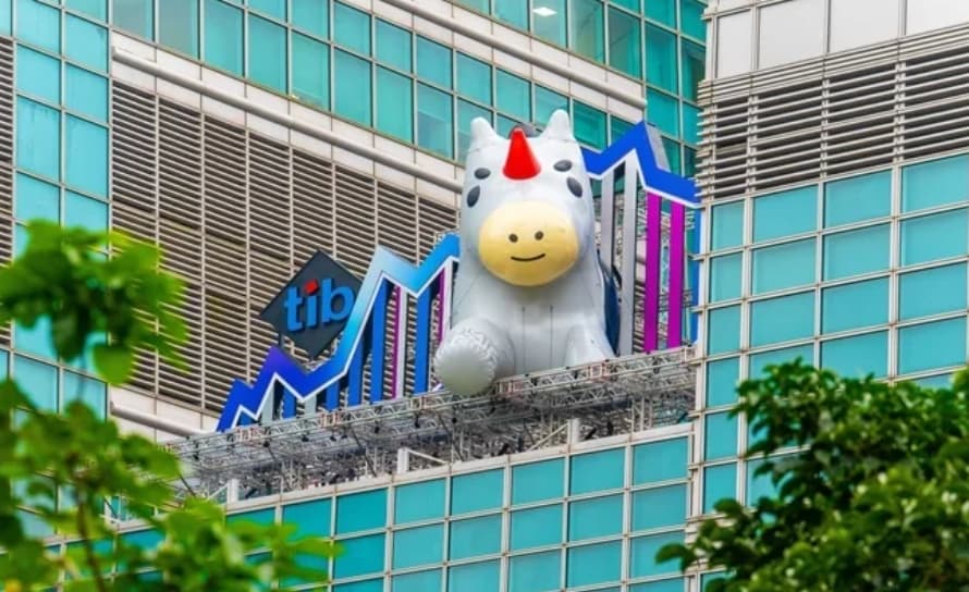 證交所力推創新板 吉祥物「tibit」躍上101成12月限定地標
